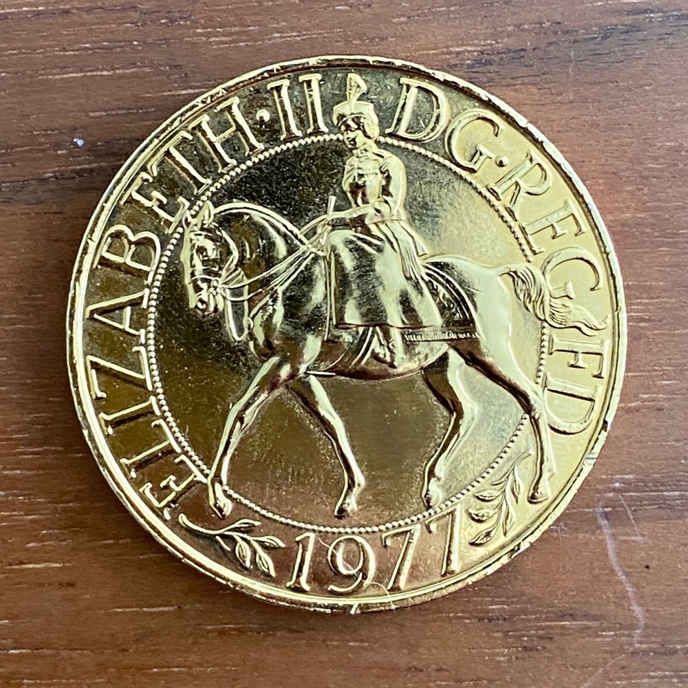 Queen Elizabeth Silver Jubilee Coin Reproduction